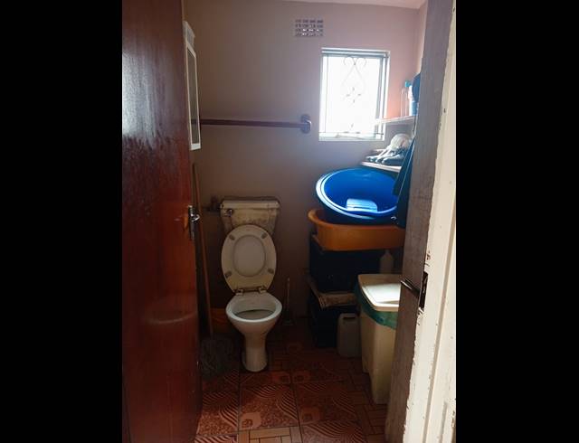 1 BEDROOM FREEHOLD FOR SALE IN MXOLISI PHETANI